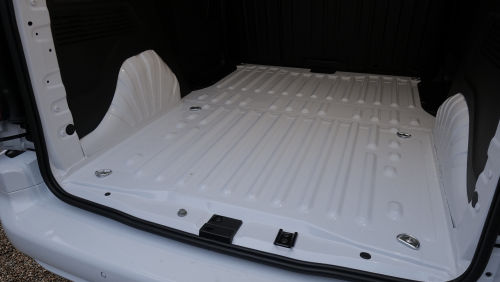 VAUXHALL COMBO CARGO XL ELECTRIC 100kW Prime Plus 52kWh H1 Van Auto view 5